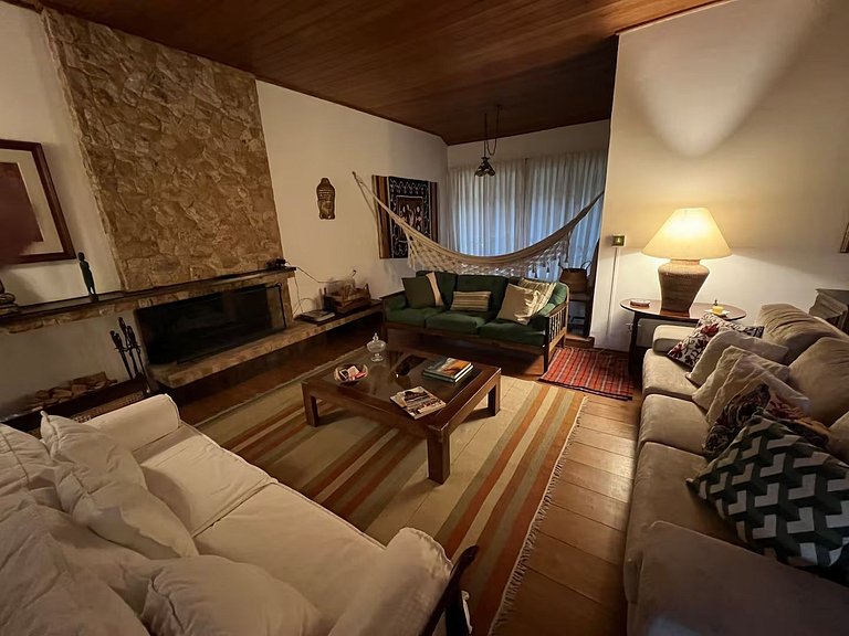 Casa Paz | Um refúgio acolhedor em Teresópolis